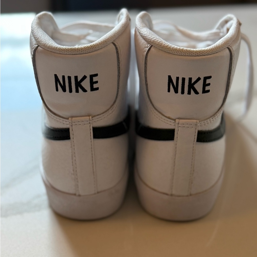 Nike Blazer Mid 77 - Picture 7 of 8